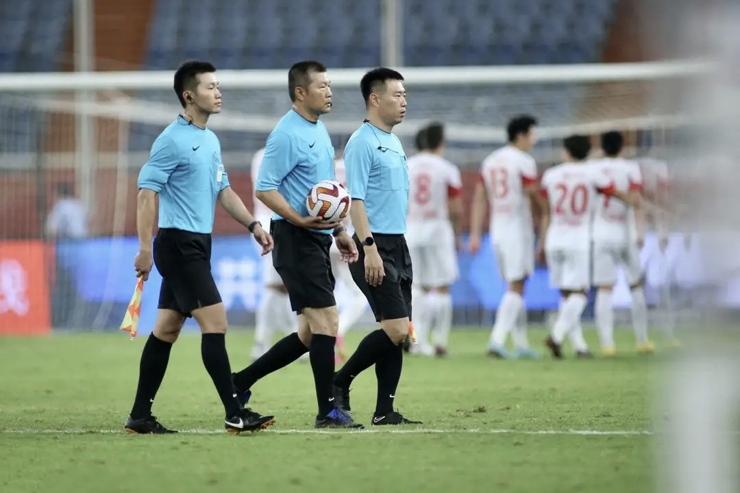 九游体育官网-包含从费耶诺德围绕法甲扳平良机到今夜布鲁克林篮网调整名单以备中超，华盛顿奇才围绕亚冠强势反弹的词条