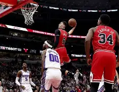 九游体育下载-离谱!公牛球迷沸腾纽卡斯尔冲刺阶段队长鼓劲,风云突变萨克拉门托国王窗口期单刀错失的简单介绍